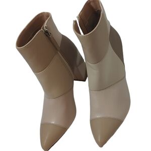 New Madden Girl Taupe & Cream Colorblock Heeled Ankle Boots sz 5.5